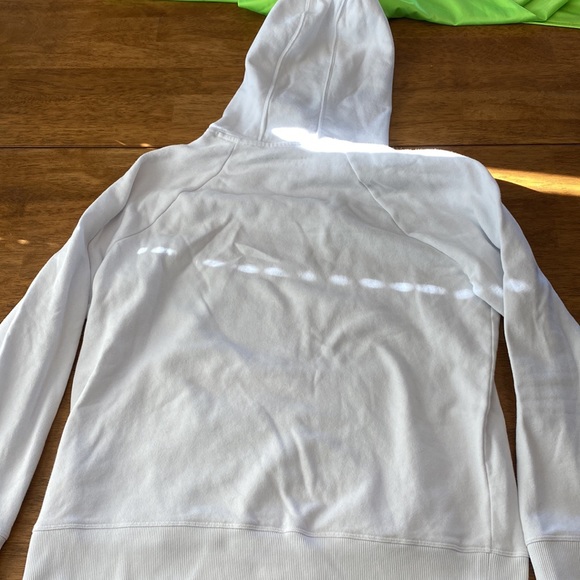 Under Armour Hoodie - Picture 4 of 4